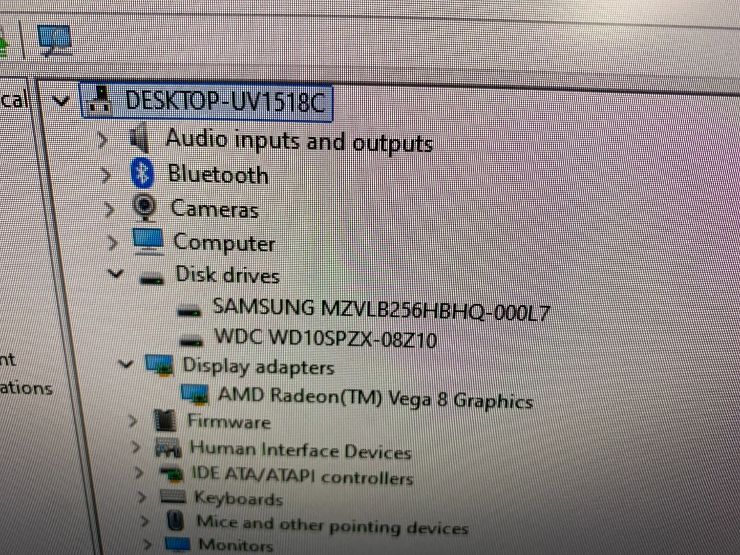 Lenovo IdeaCentre AIO TouchScreen 24" AMD Ryzen 3 3200GE 3.30GHz / 8GB / 256GB3