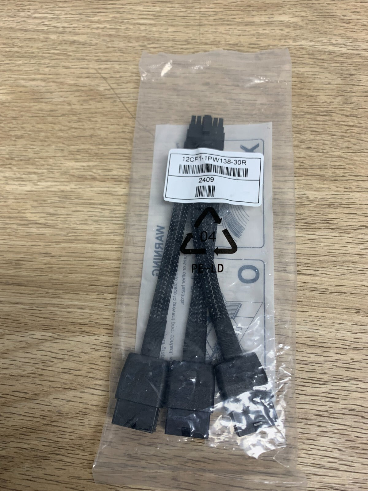 NVIDIA PCIe 12CF1-1PW138-30R 12-pin to 3x PCIe 8-pin Adapter Cable0
