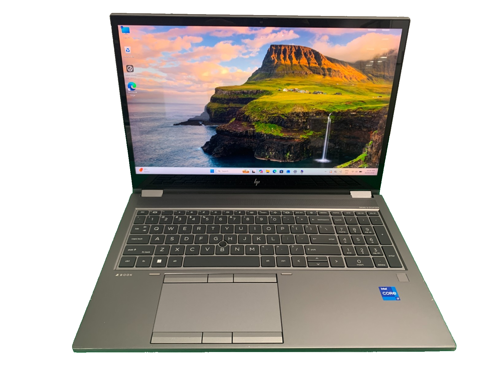 HP Zbook Fury 15.6" G8 Mobile WorkStation i7-11800H 2.30GHz / 32GB / 1TB SSD0