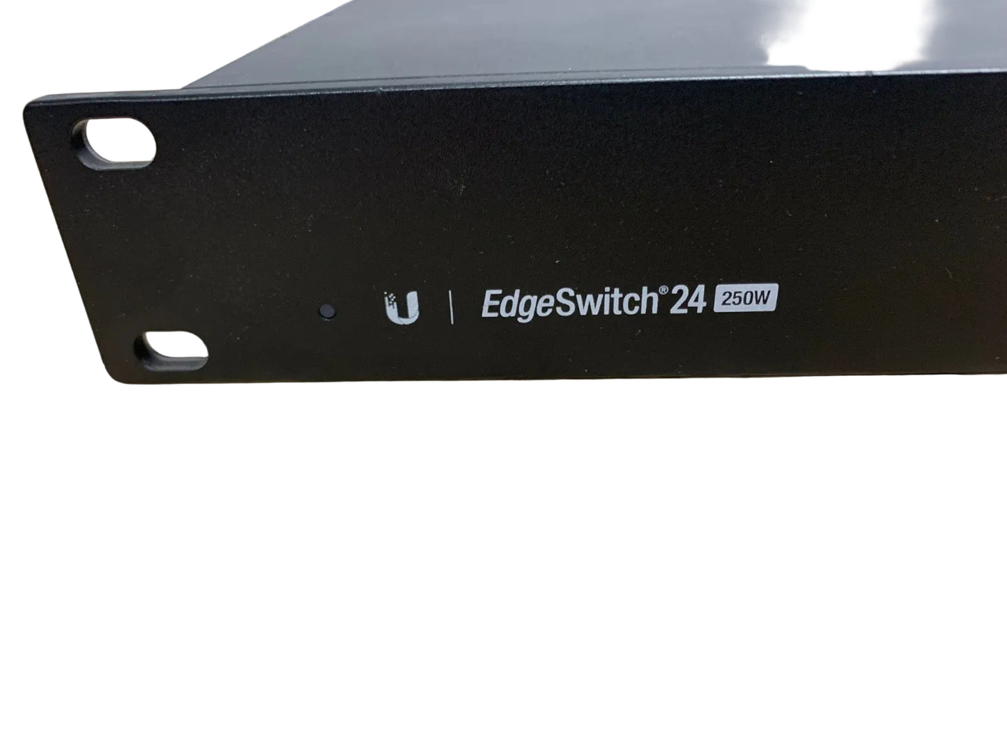 Ubiquiti EdgeSwitch 24 ES-24-250W 24 Port PoE Switch1