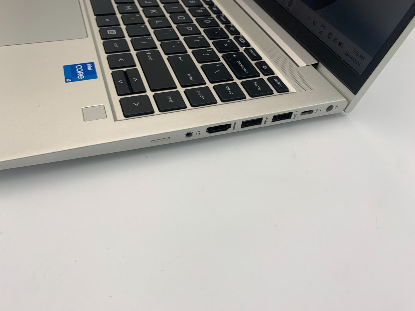 HP EliteBook 640 G9 12th Gen i5-1235U / 16GB / 256GB SSD2