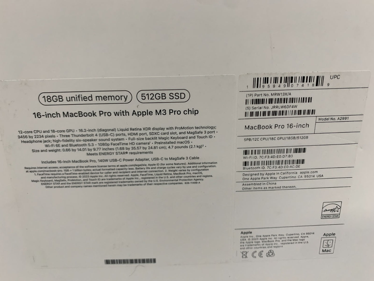 Apple MacBook Pro 16" A2991 M3 Pro Chip 12 Core CPU / 18GB Ram / 512GB2