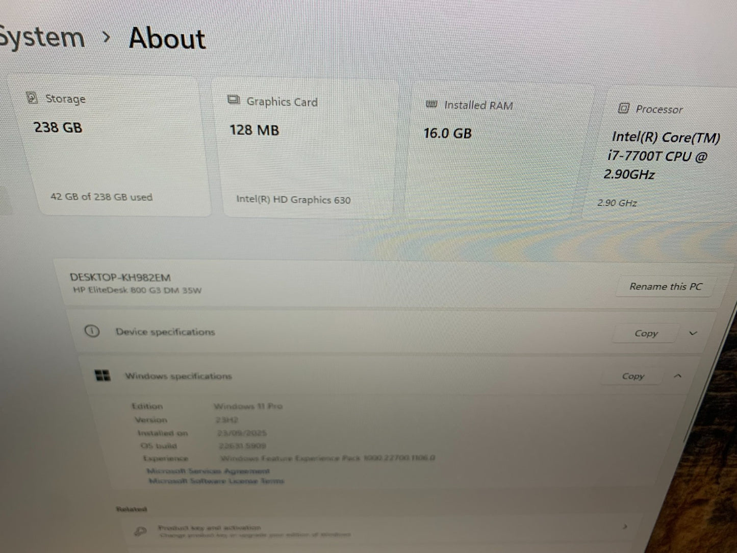 HP EliteDesk 800 G3 i7-7700T 2.90GHz / 16GB / 256GB SSD3