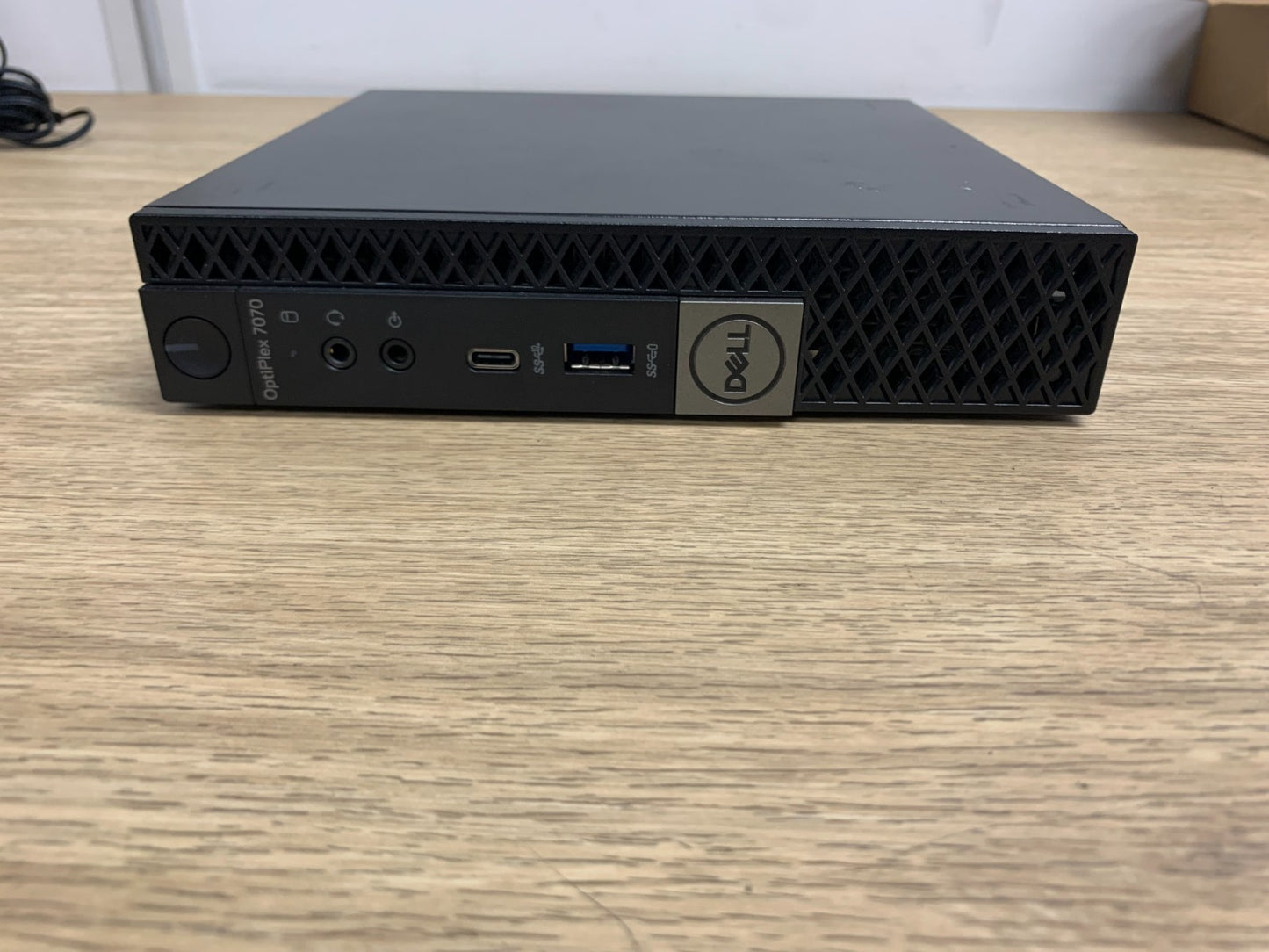 Dell Optiplex 7070 i5-9500T 2.20GHz / 16GB / 256GB SSD Mini PC0