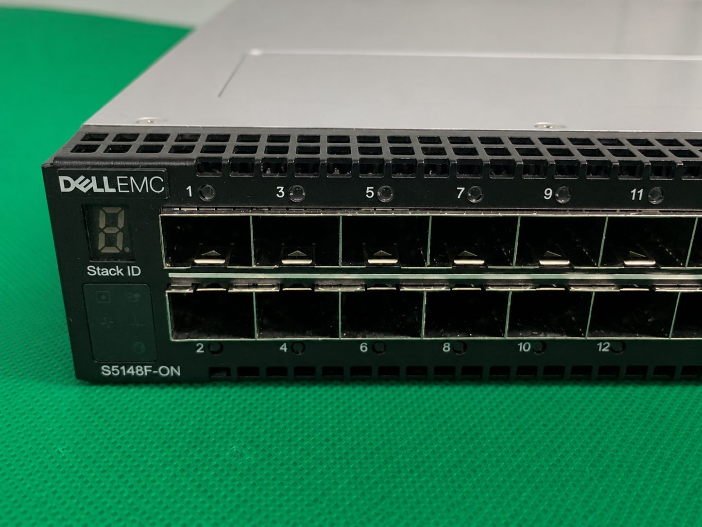 Dell EMC S5148F-ON 48x 25GbE SFP+ 6x 100GbE Switch With Dual PSU